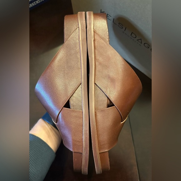 NIB KELSI DAGGER BROOKLYN Sailor Slide Leather Sandals 7.5 Peanut Saddle Brown - Picture 2 of 10